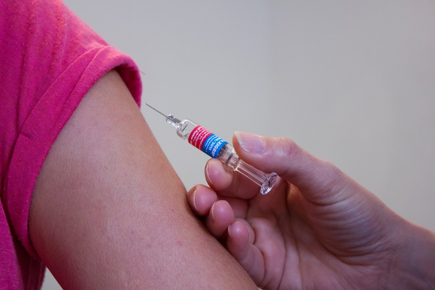 Obbligo vaccinale per dare il colpo del ko al Covid