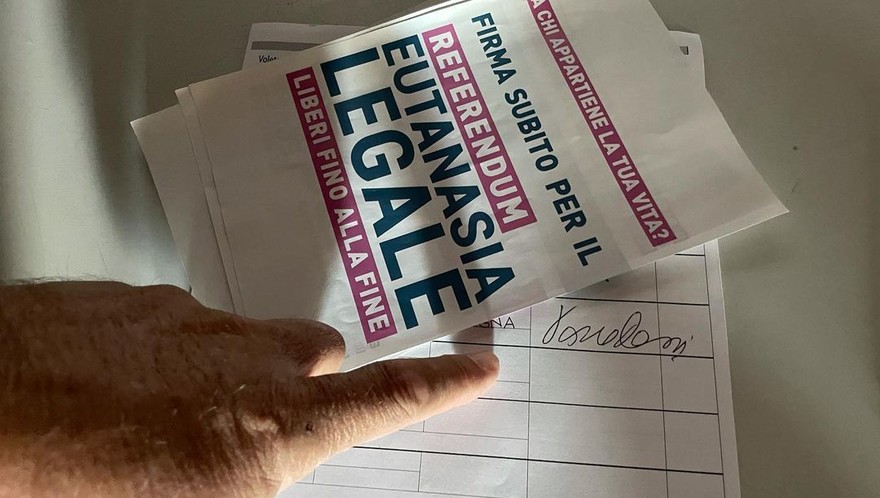 Depositate oggi le firme per il referendum eutanasia