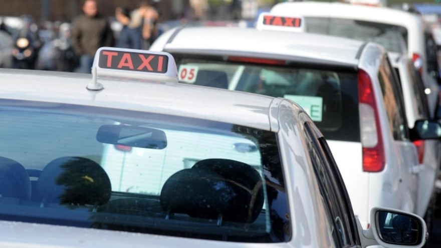Bonus, in arrivo i buoni taxi per i soggetti fragili