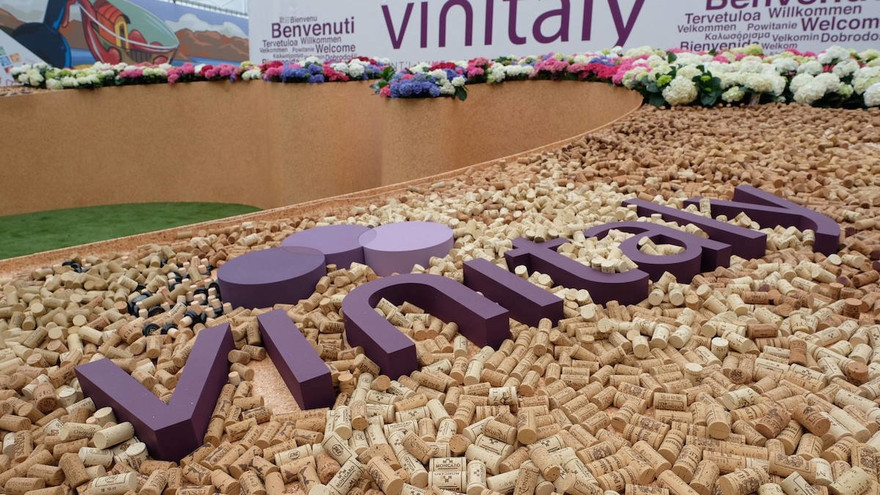 Vinitaly, non solo vetrina, ma anche discussione per scelte UE