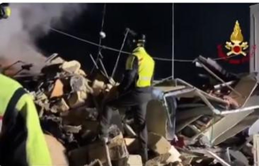 Catania, crollo di una palazzina, ritrovato l'unico disperso