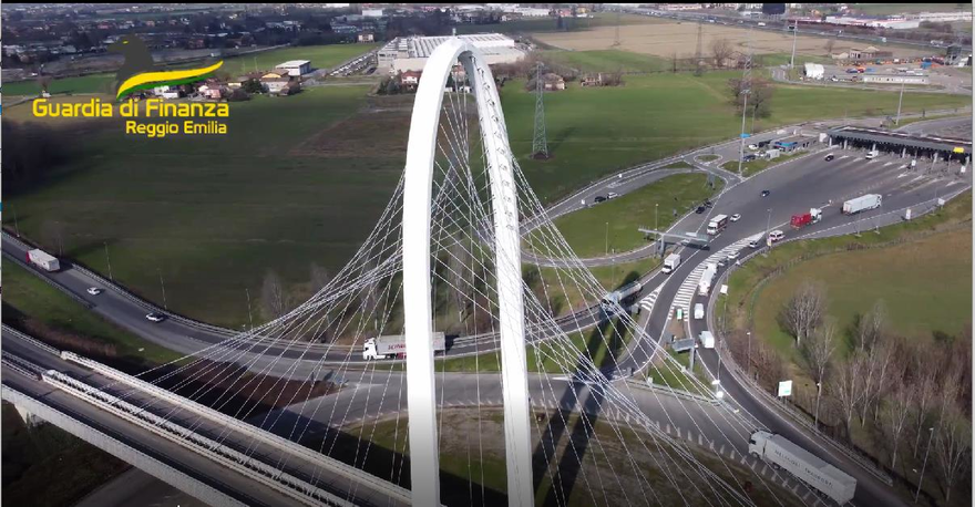 Da ReggioEmilia perquisizioni a tappeto per truffa da 100 milioni