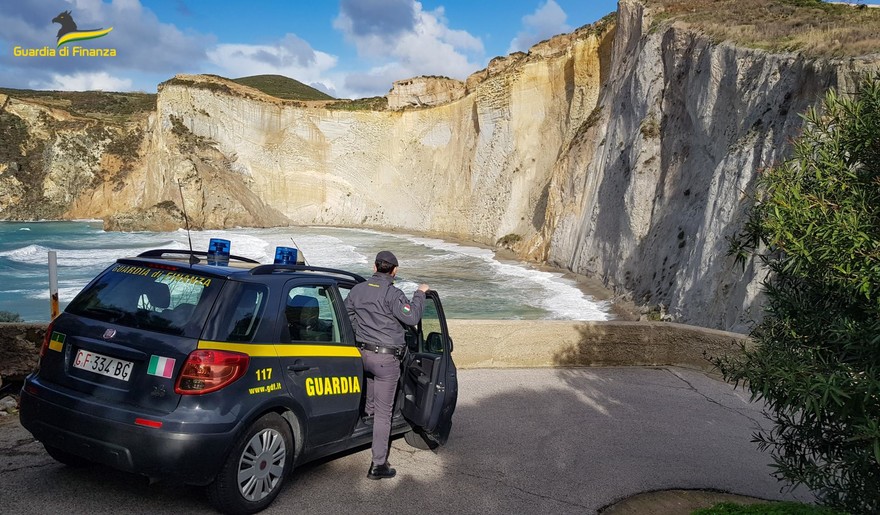 Droga a Ponza, pronta la task force delle Forze dell'Ordine