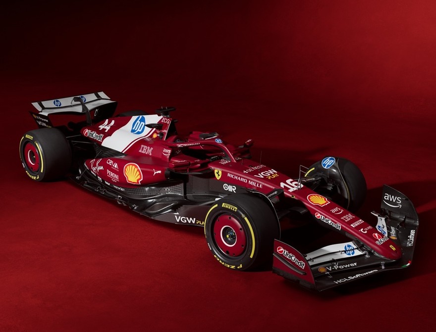 Ferrari ha svelato la SF 25 che affronterà il prossimo mondiale 