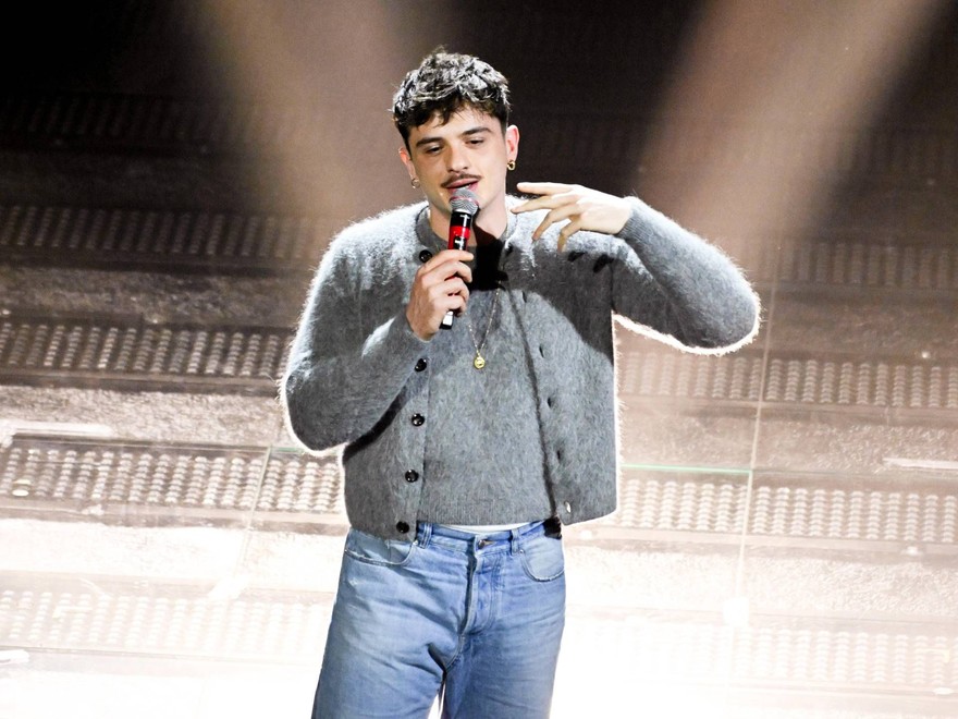 Eurovision, Olly è in dubbio se partecipare o meno