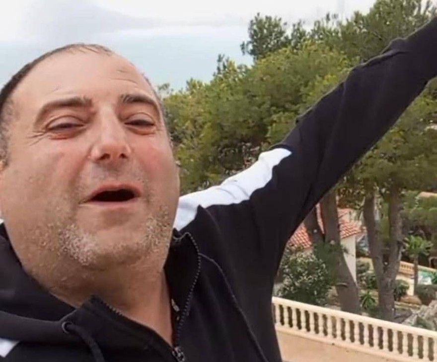 Blitz antidroga a Napoli, irreperibile tiktoker Papusciello