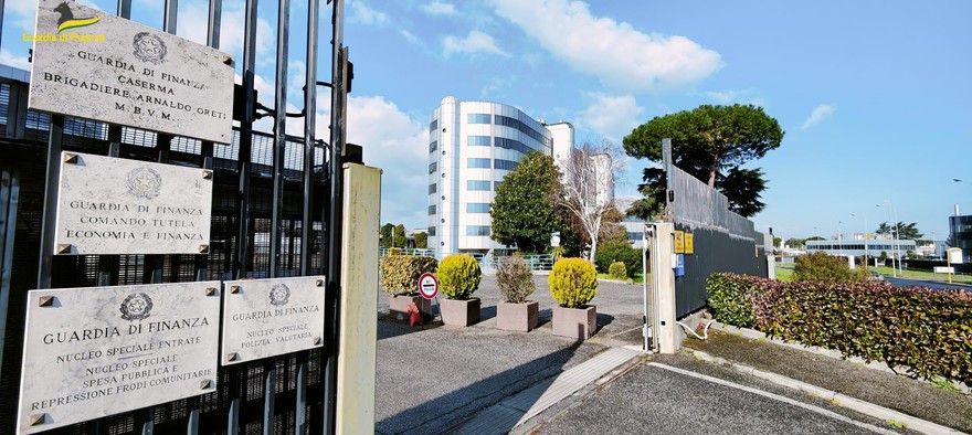 Contrabbando di banconote false, smantellata un'organizzazione