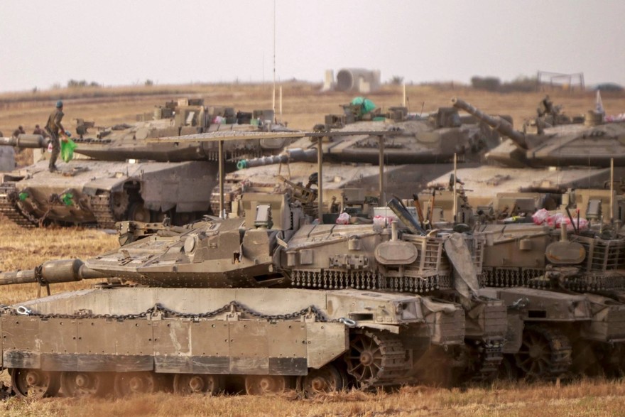 Gaza, nuovi raid israeliani: 
