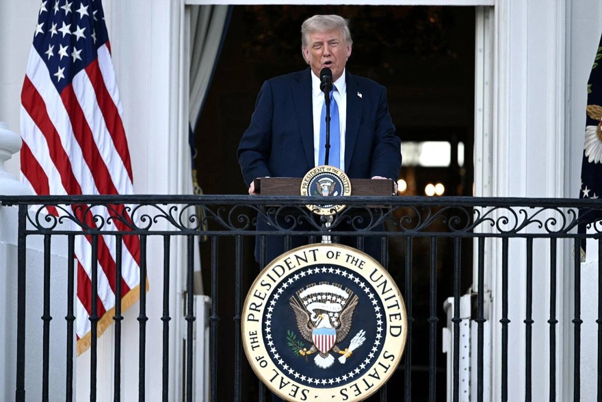 Trump vieta viaggi negli Usa da 12 Paesi per motivi di sicurezza