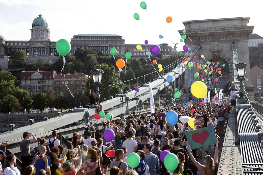 Budapest sfida il divieto di Orban per il Pride
