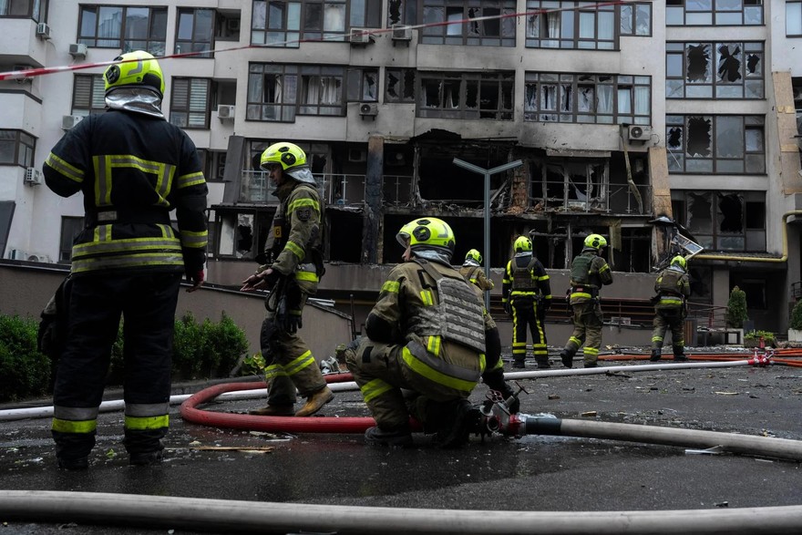 Ucraina, nuovi attacchi russi con droni e missili su Kiev