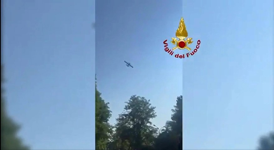 Incendio sul Vesuvio, impegnati 80 vigili del fuoco e 4 Canadair