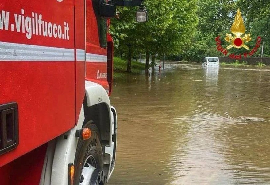 Maltempo a Milano, in due ore quasi 50mm di pioggia