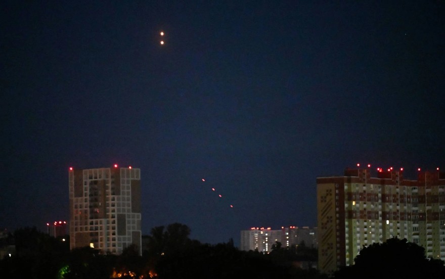 Ucraina, massiccio attacco russo con droni e missili