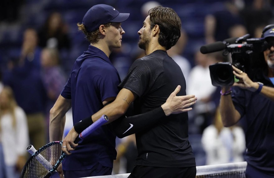 Sinner domina il derby con Musetti in tre set